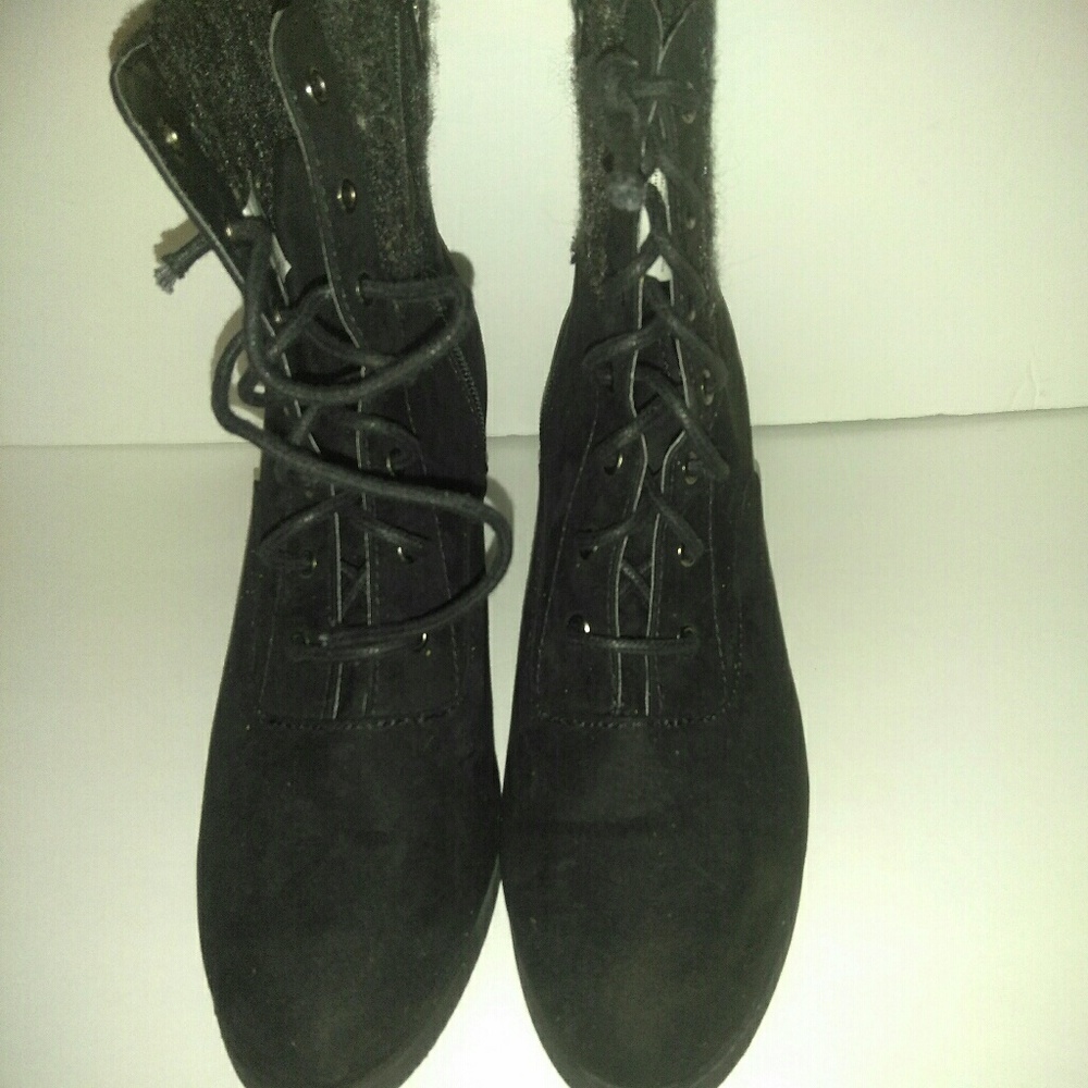 Black Ankle Boots.  Authentic American Heritage